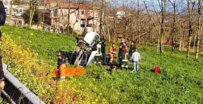 Incidente lungo la strada per Tropea: due feriti gravi – Video/Foto