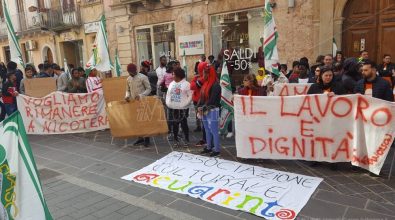 Scade l’affidamento del Cas di Nicotera, operatori e migranti in protesta – Video