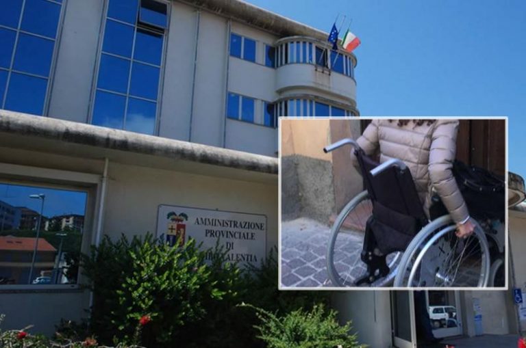 La Provincia di Vibo nega un montascale ad alunna disabile