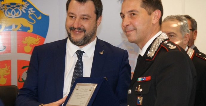Salvini a Vibo: «Grazie ai Carabinieri che hanno ripulito questa terra» – Video