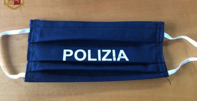 Trenta mascherine in dono al Commissariato di Serra San Bruno