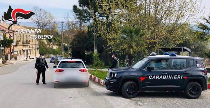 Va a casa della fidanzata per prendere dolci, denunciato 32enne di Filogaso