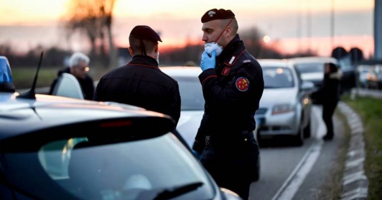 Tutta Italia in zona rossa, il Governo pensa a una nuova stretta a Natale