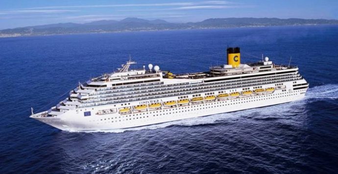 Costa Magica fa rotta verso Cuba, fine dell’incubo vicina per tre vibonesi