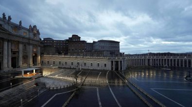 La preghiera di Papa Francesco: «Non lasciarci nella tempesta» – Video