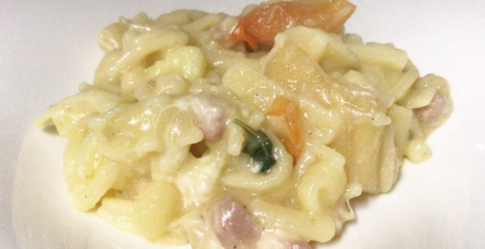 “Allacciate i grembiuli”, un grande classico della cucina mediterranea
