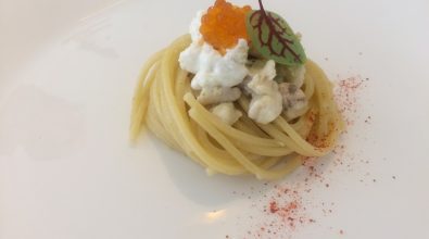 “Allacciate i grembiuli”, seconda ricetta: spaghetti orata e burrata