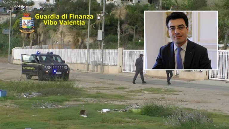 Acquisti per oltre 600mila euro e assunzioni: il prezzo della corruzione per Gianluca Callipo