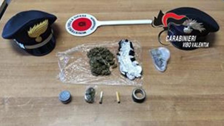 Da Mileto ad Arena per spacciare marijuana, due arresti