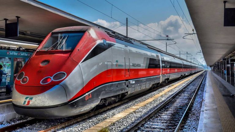 Trenitalia studia una seconda coppia di Frecciarossa, speranze per Vibo-Pizzo?