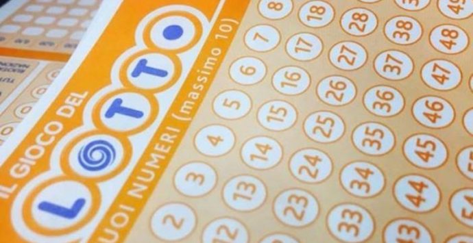 Lotto, la dea bendata bacia ancora il Vibonese: centrato un ambo secco