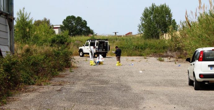 Dalle ecoballe al suolo radioattivo: gli interrogativi sul sito sequestrato – Foto