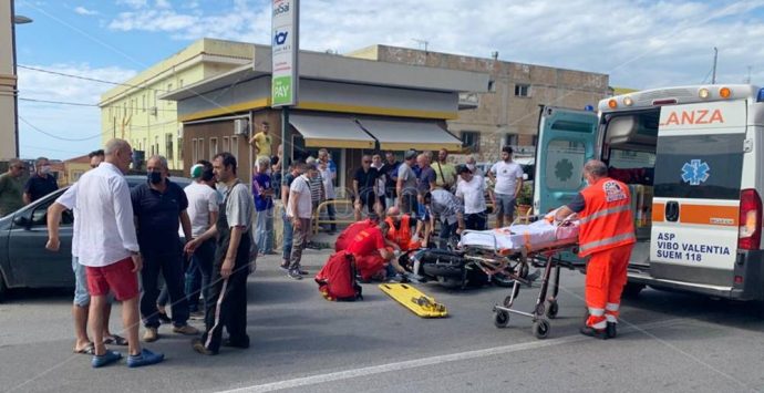 Auto contro scooter, nuovo incidente su via Nazionale a Pizzo – Foto