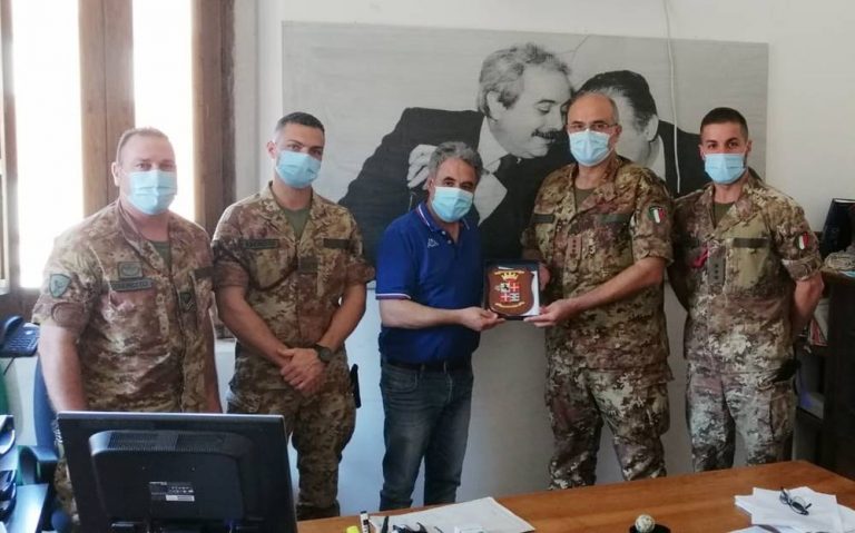 Nicotera, delegazione dell’Esercito in visita a Palazzo Convento