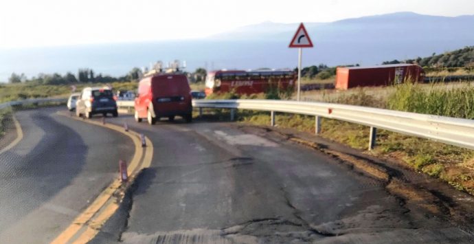 Vibo, cantiere nuovo ospedale: sprofonda la strada appena asfaltata