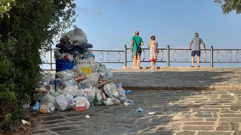 Ricadi e Capo Vaticano alle prese con un’emergenza ambientale senza precedenti