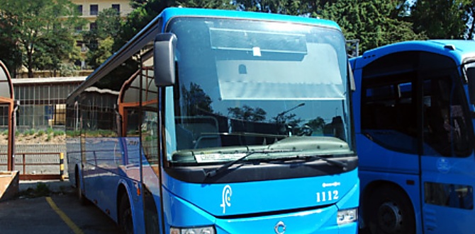 Studenti lasciati a piedi a Vibo Marina, dopo le proteste Ferrovie cambia gli orari del bus