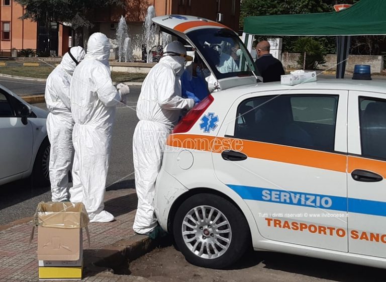 Covid, l’Asp recluta altri infermieri e operatori sanitari: «Nel Vibonese notevole incremento di positivi»