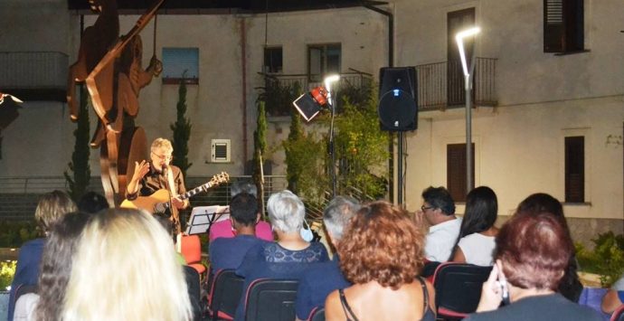 Musica, arte e tradizioni: a Zambrone la settima edizione della Kermesse aramonese