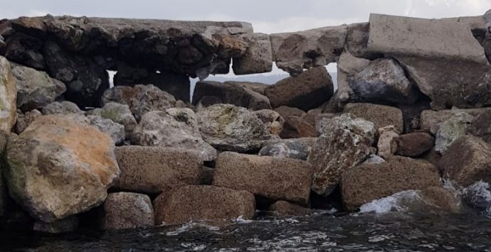 Il molo di Briatico escluso dai finanziamenti: la rabbia dei pescatori