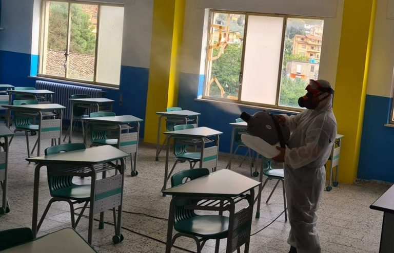 Covid, scuole nel caos a Vibo: chiuso l’asilo nido, nuovi screening in elementari e medie