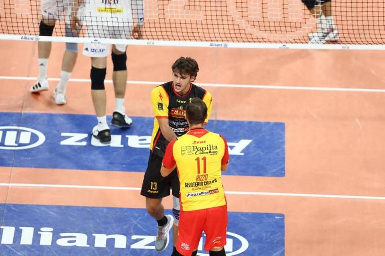 Superlega, primo sorriso per la Tonno Callipo: battuta Milano – Video