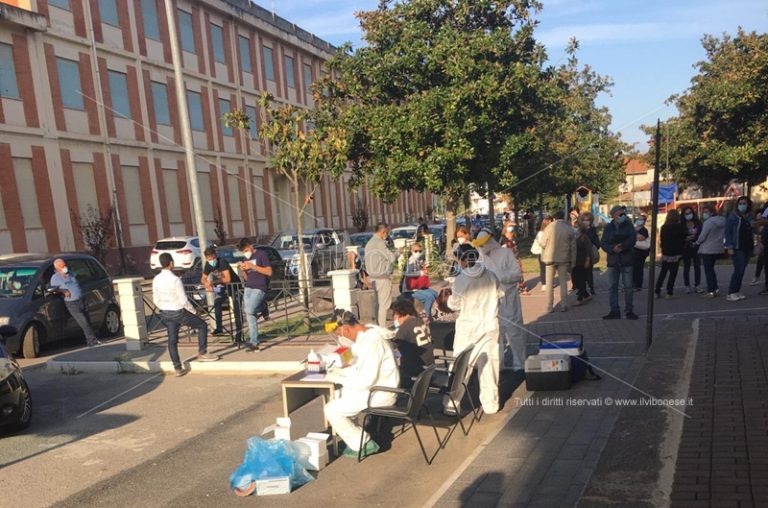 San Costantino, dopo la chiusura delle scuole al via i tamponi a tappeto