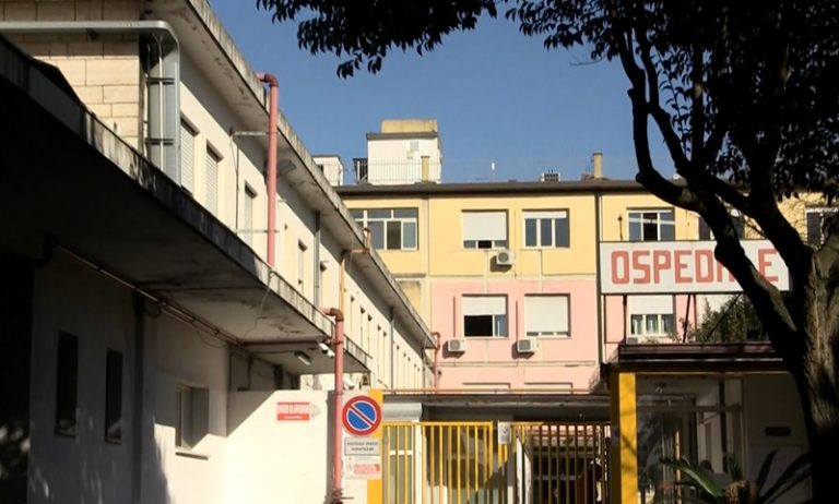 L’ospedale di Vibo sotto pressione, contagi nel blocco operatorio e nuovi posti letto – Video