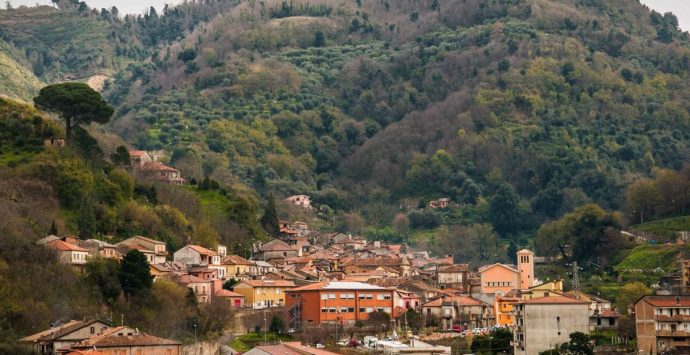 Pizzoni, il Comune esulta: «Abbiamo vinto la battaglia contro il Covid»