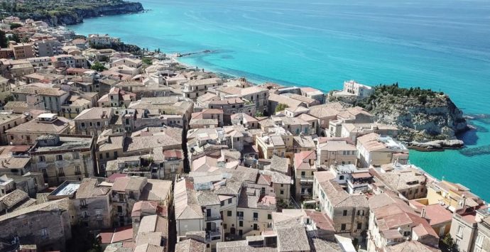 Covid e scuola, gli studenti di Tropea: «Attivare la Dad per almeno due settimane»