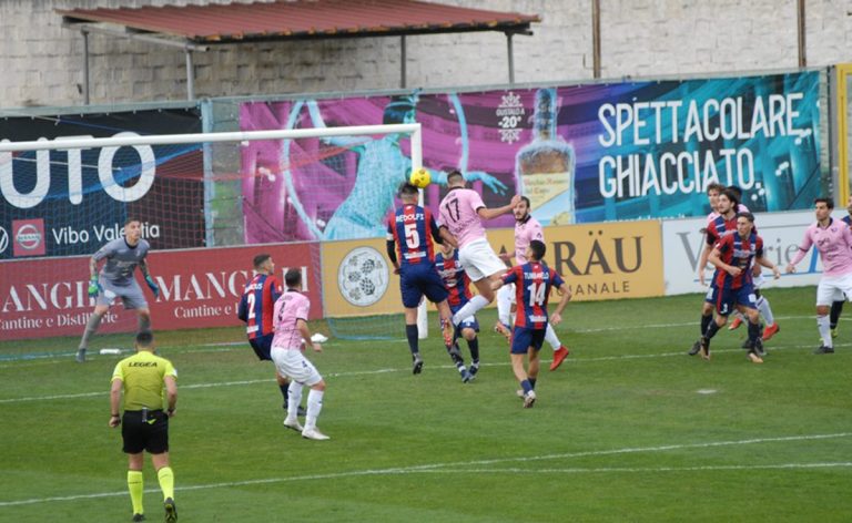 La Vibonese pareggia in casa contro il blasonato Palermo – Video