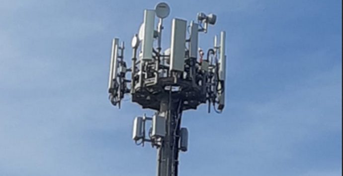 Tecnologia 5G: l’Arpacal illustra i dati del monitoraggio in un impianto di Vibo Valentia