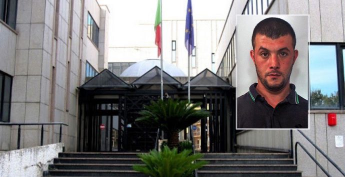 Emanuele Mancuso al Tribunale dei minori: «Mia figlia in mano alla ‘ndrangheta. È negli atti»