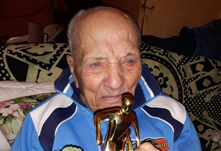 Pizzo, i 99 anni di Gianni ‘i Lisa: una vita per il calcio