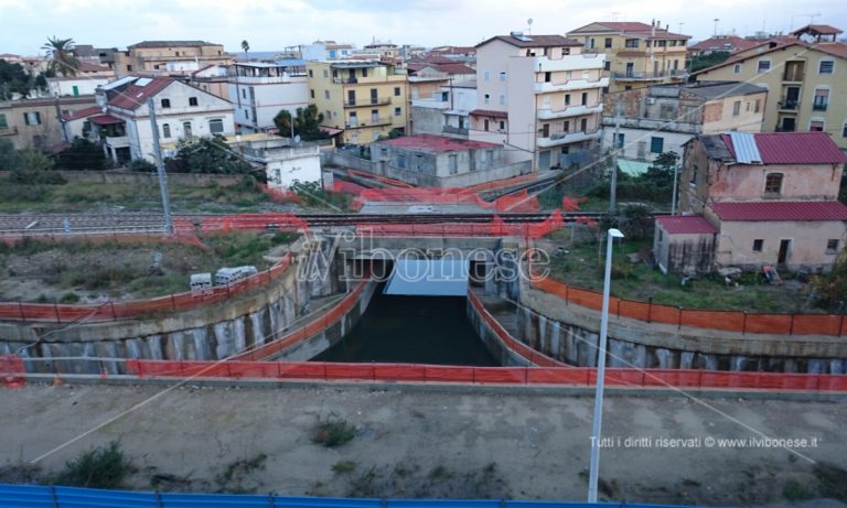 Sottopasso di Vibo Marina: l’eterna incompiuta ritorna ad allagarsi -Video