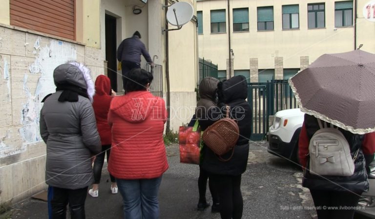 I dolci di carnevale per restituire un sorriso alle famiglie vibonesi piegate dalla pandemia – Video