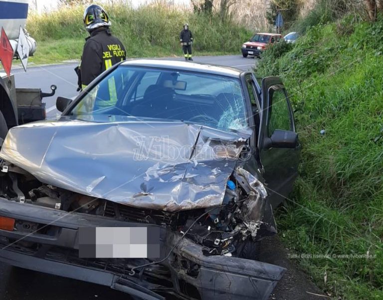 Traffico in tilt tra Vibo e la Marina: Ss18 chiusa e incidente a Triparni – Foto