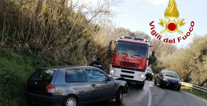 Traffico in tilt tra Vibo e la Marina: Ss18 chiusa e incidente a Triparni – Foto