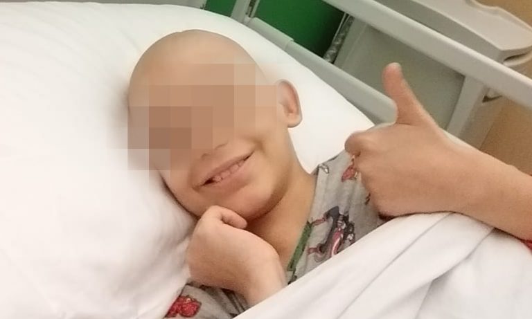 Matteo ha sconfitto il cancro, sui social la gioia della mamma: «La prima battaglia vinta»