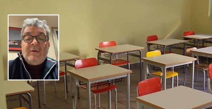 Scuole, la Regione ha deciso: si chiude per 2 settimane. Ma l’ordinanza ancora non c’è