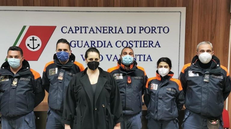 Il sottosegretario Nesci in visita alla Capitaneria di porto di Vibo Marina