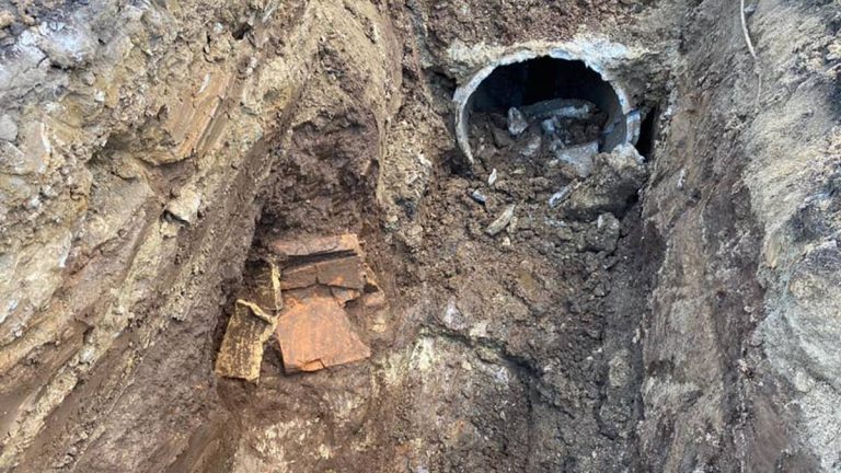 Lavori in via Santa Ruba, rinvenuta una tomba di epoca romana