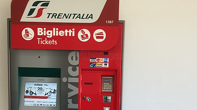 Nuova biglietteria automatica alla stazione di Vibo Marina ma già si temono atti vandalici