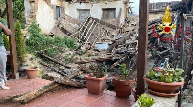 Crolla casa disabitata a Sorianello, intervengono i vigili del fuoco