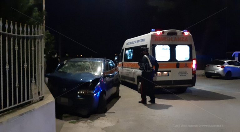 Incidente stradale nel centro abitato di Stefanaconi: ferito un operaio 40enne
