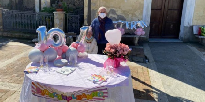 Littera compie 101 anni, San Costantino di Briatico festeggia la sua storica nonnina