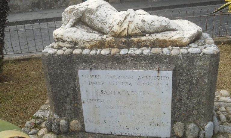 Vibo Marina, proposto il restauro della statua di Santa Venere alla soprintendenza