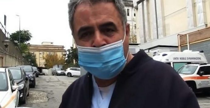 Nicotera, querela contro il sindaco per le frasi all’indirizzo degli emigrati