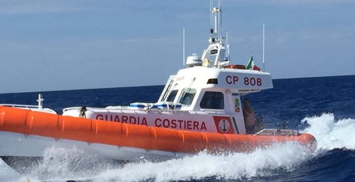 Tropea: dodicenne si infortuna, salvato dalla Guardia Costiera