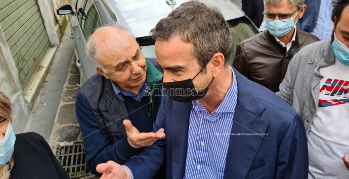 Occhiuto chiede “poteri straordinari” per governare la sanità in Calabria